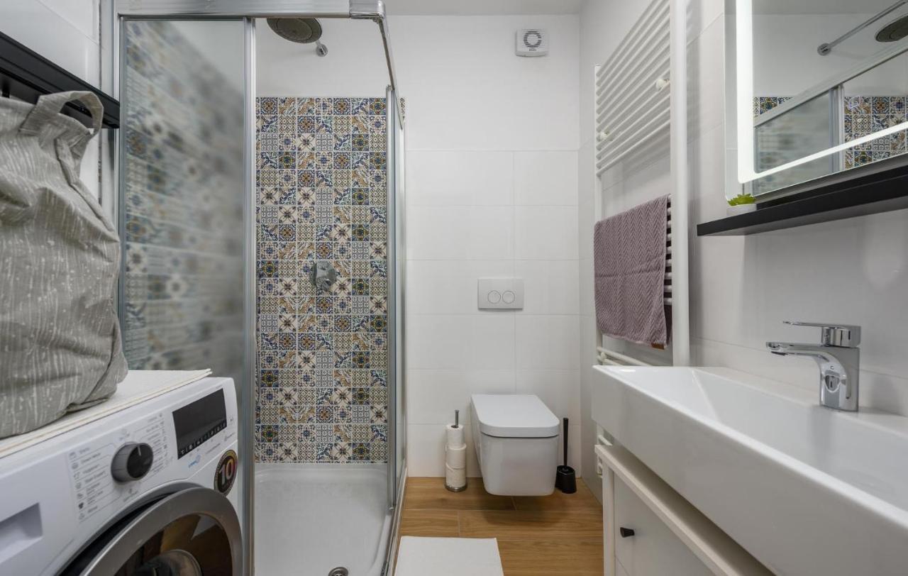 Apartmani Lucija Пореч Экстерьер фото